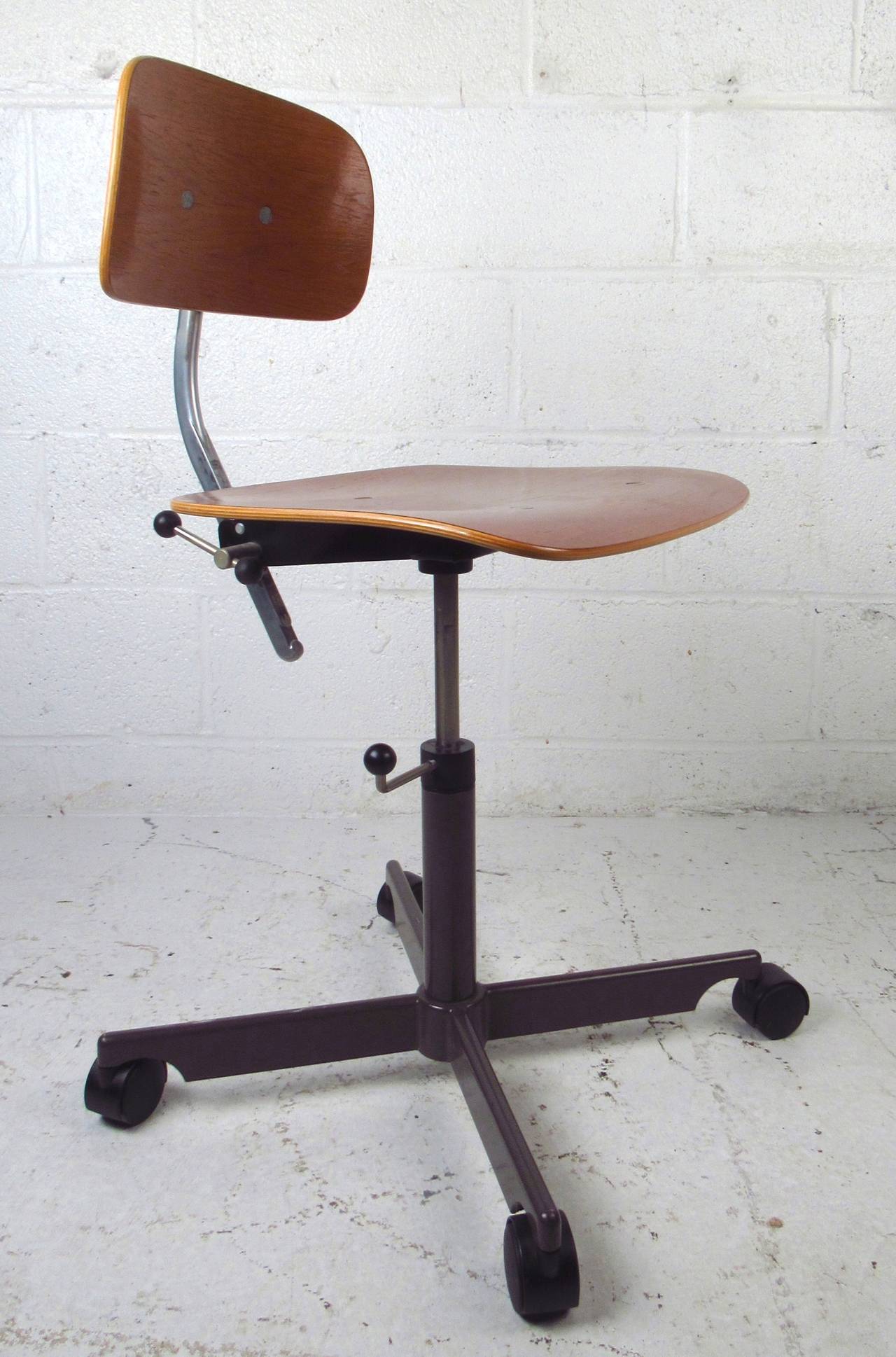 Mid-Century Modern Jørgen Rasmussen Designed Bentwood Chair