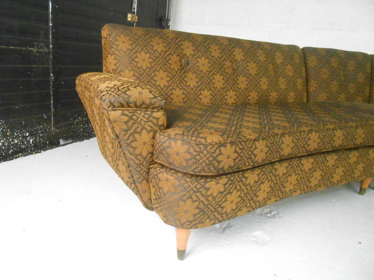 Vintage Modern Corner Sofa In Good Condition In Brooklyn, NY