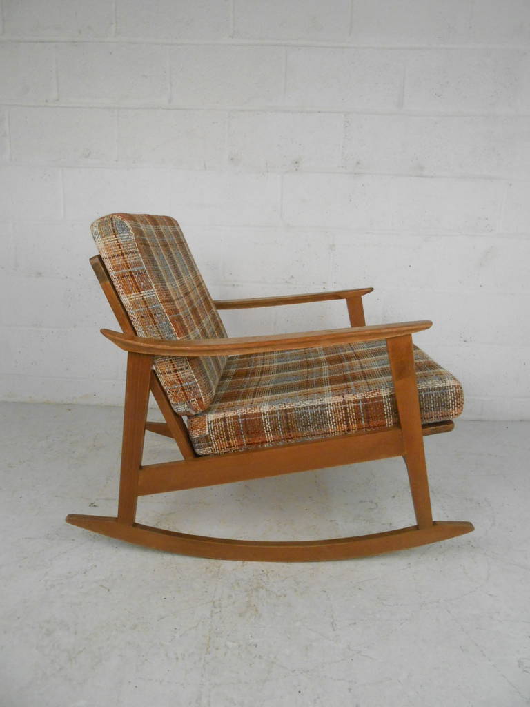Mid-Century Modern Rocking Chair 2