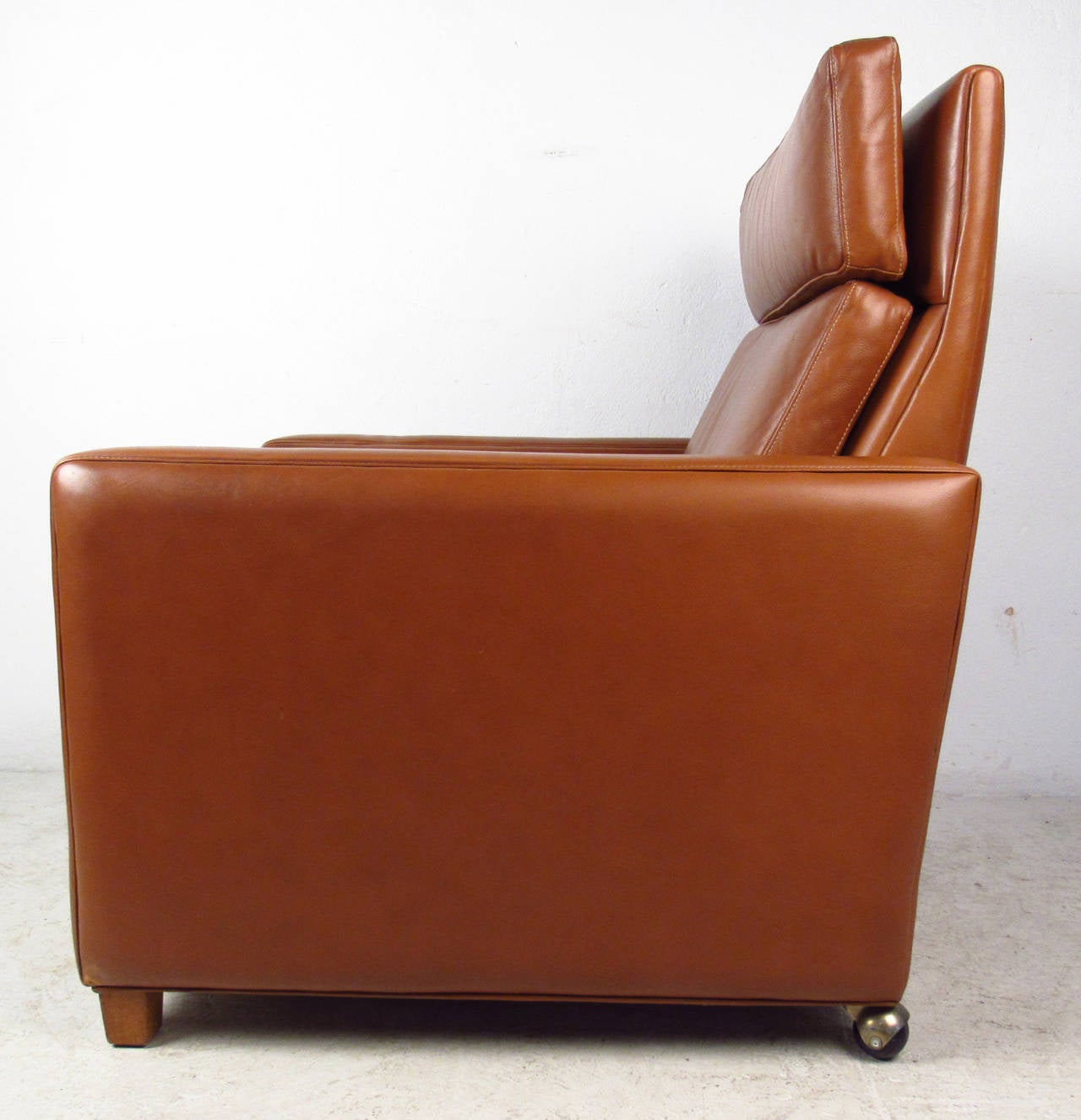 Scandinavian Modern Børge Mogensen Leather Lounge Chair For Sale