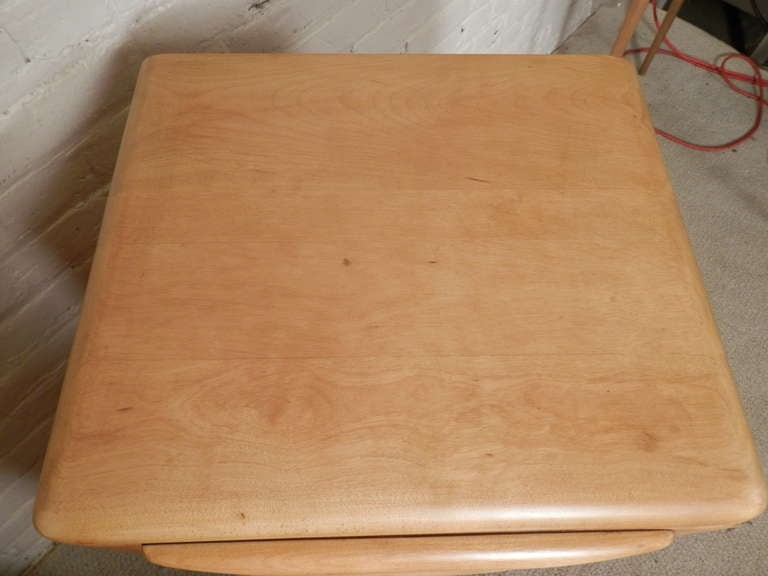 Heywood Wakefield Nightstands In Excellent Condition In Brooklyn, NY