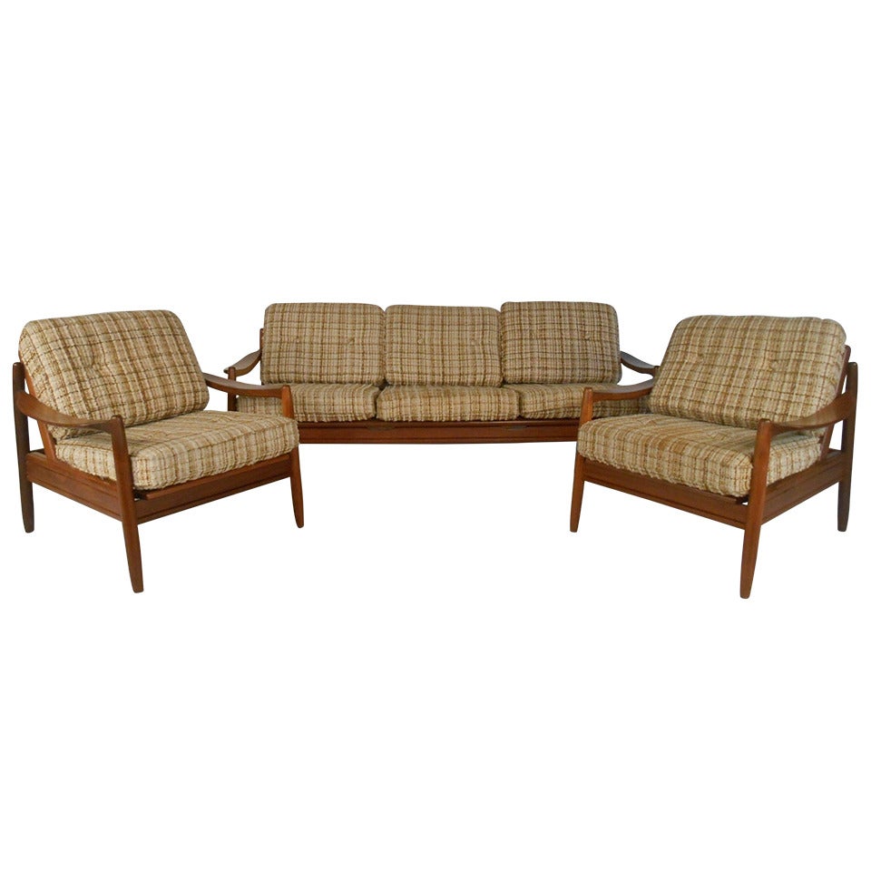 Scandinavian Modern Sofa and Chairs For Sale