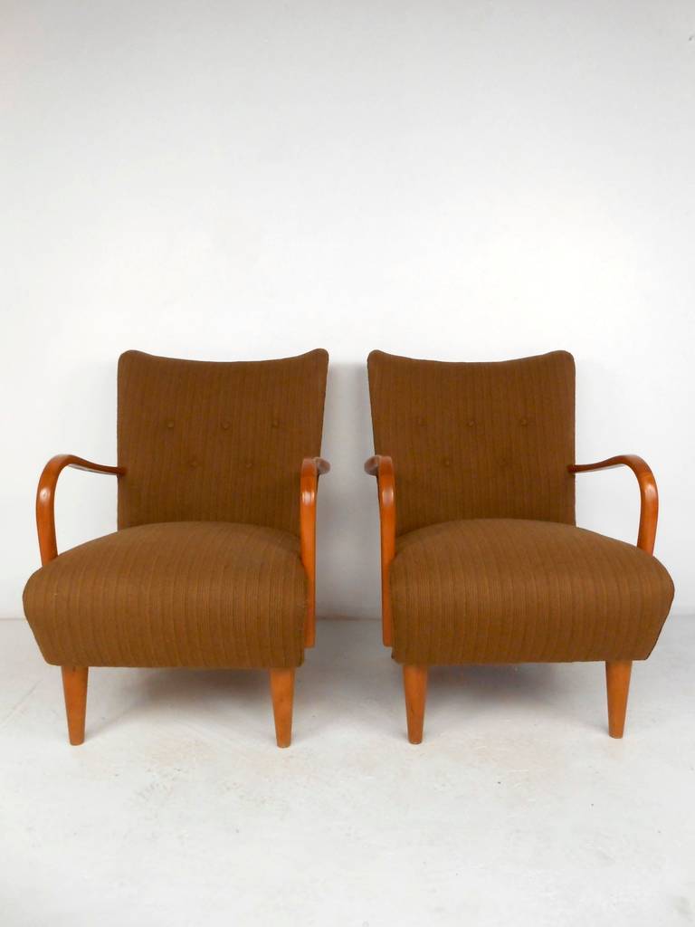 Mid-Century Modern Pair of Vintage Italian Armchairs For Sale