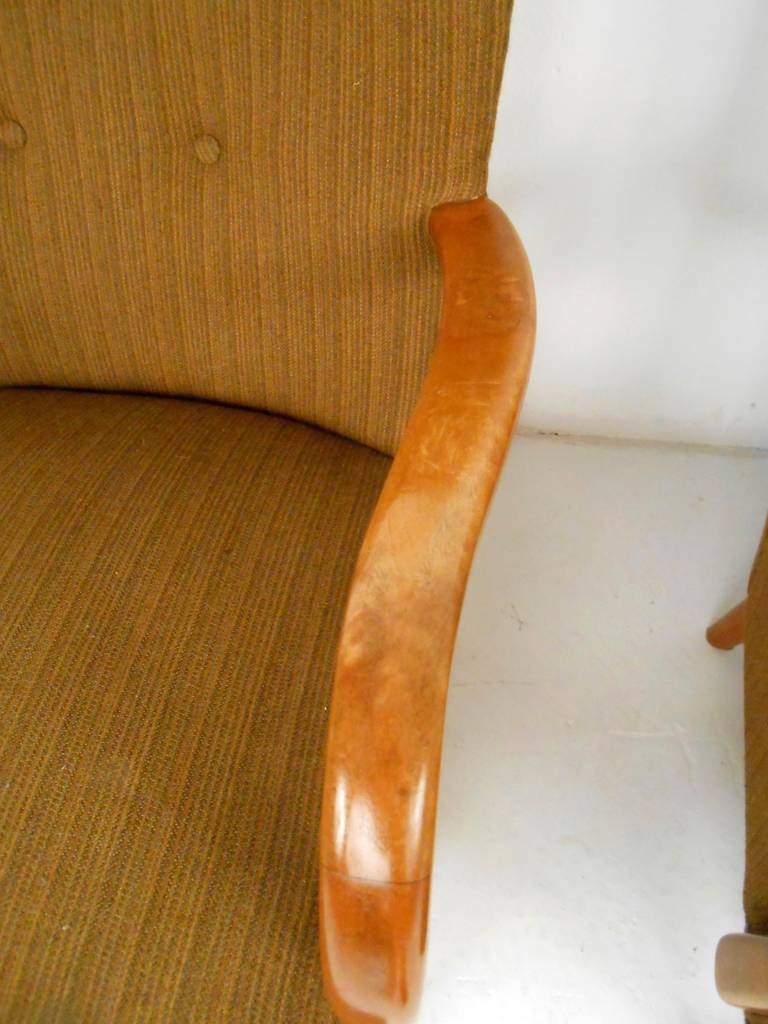 Ein Paar italienische Vintage-Sessel (Stoff) im Angebot