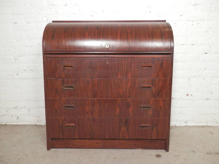 Danish Mid-Century Rosewood Roll Top Dresser In Good Condition In Brooklyn, NY