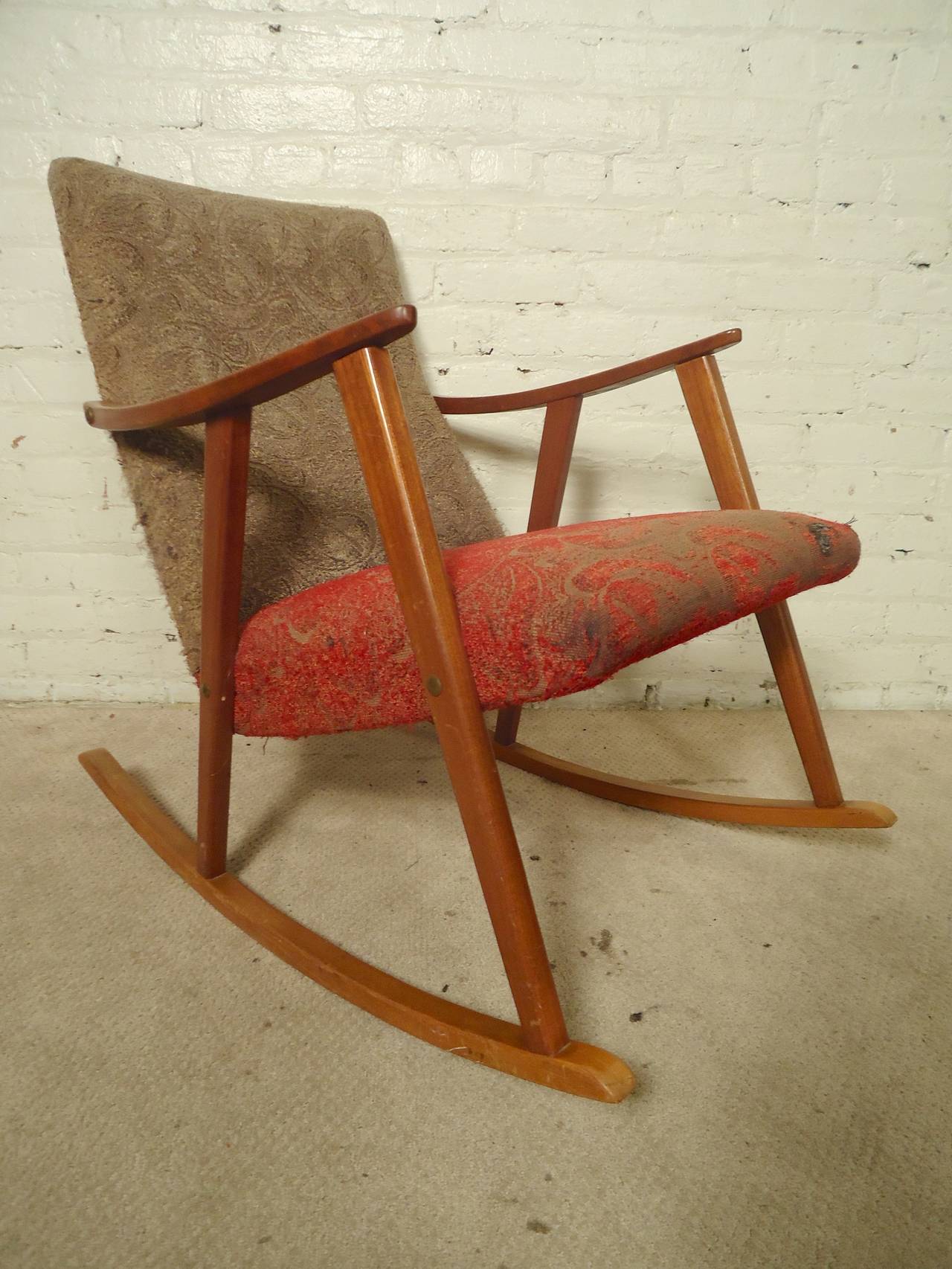 Midcentury Rocking Chair In Good Condition In Brooklyn, NY