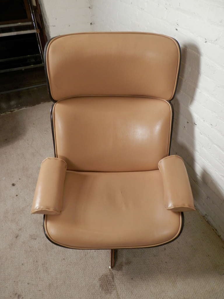 American Iconic 'Mr. Chair' Set By George Mulhauser