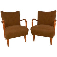 Stylish Pair of Italian Modern Lounge Chairs 9