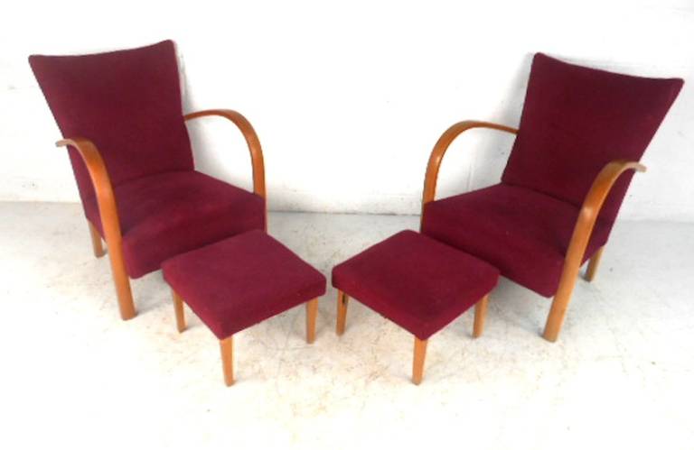 Italian Modern Bentwood Armchairs w/ ottoman In Good Condition In Brooklyn, NY