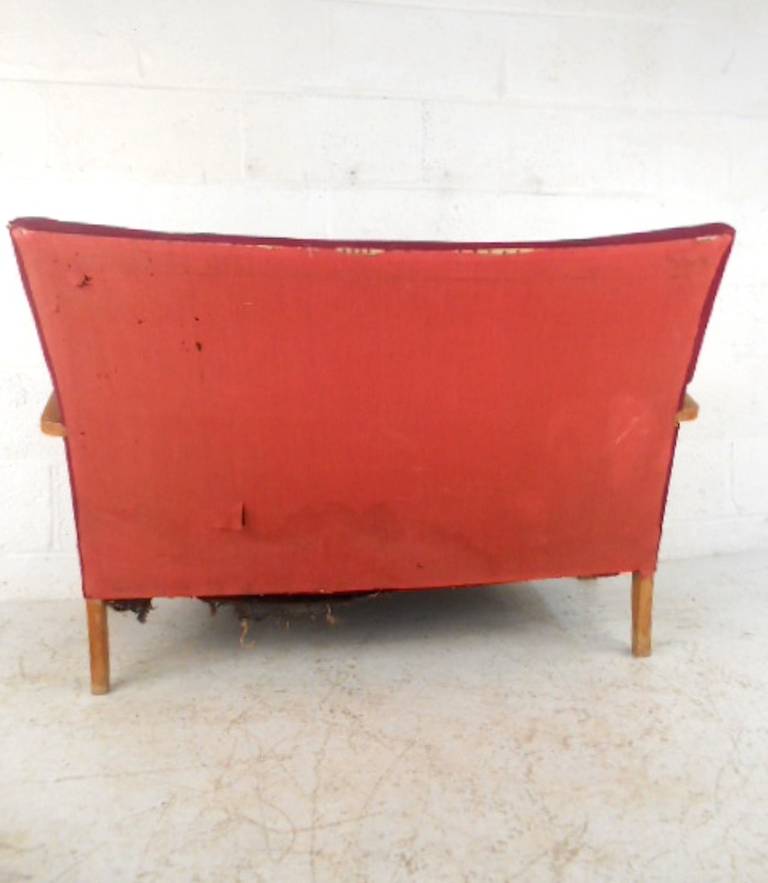 Vintage Italian Bentwood Mauve Loveseat  In Good Condition For Sale In Brooklyn, NY