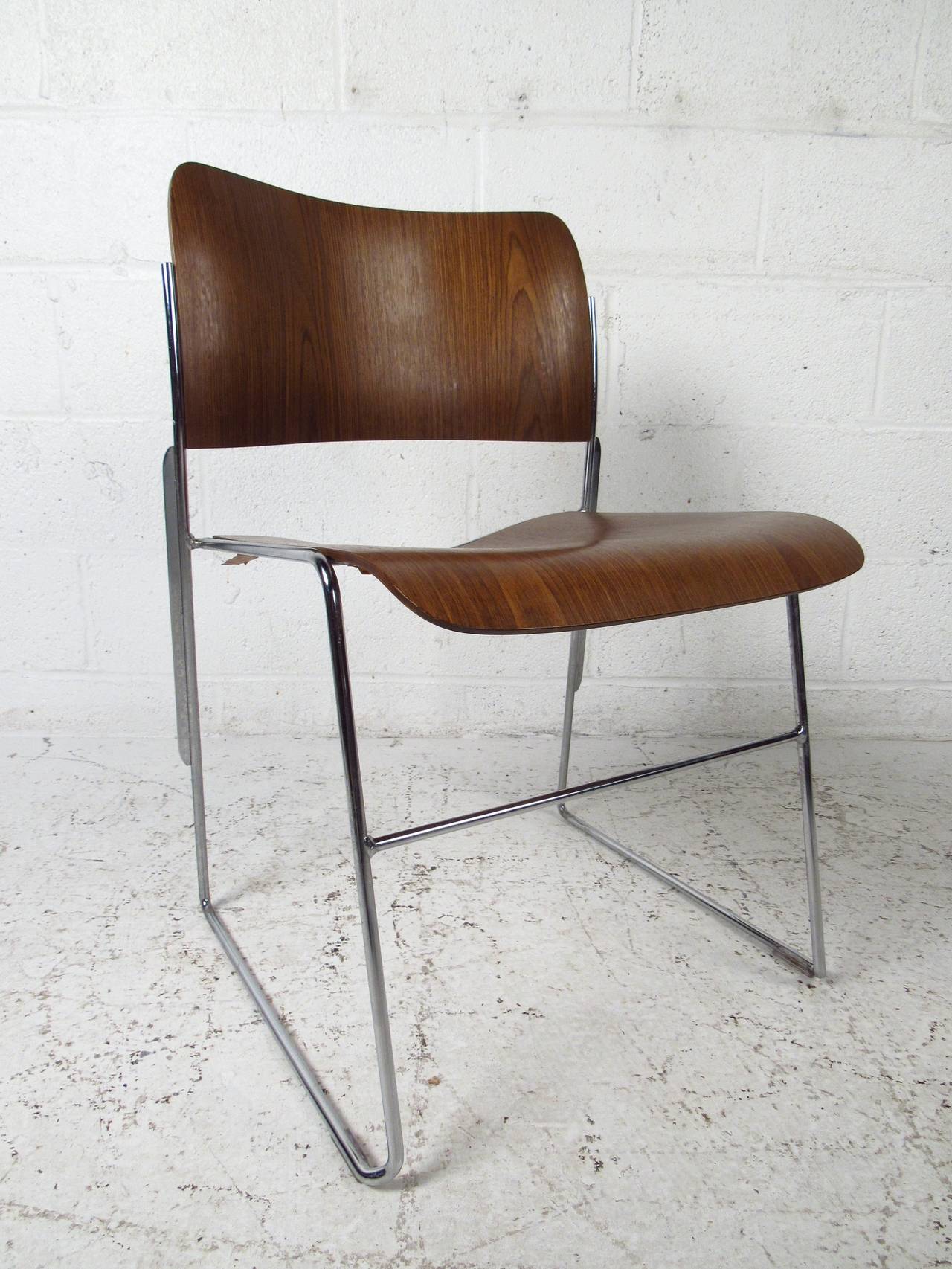 Mid-Century Modern Set of Midcentury 40/4 Stackable Chairs by David Rowland