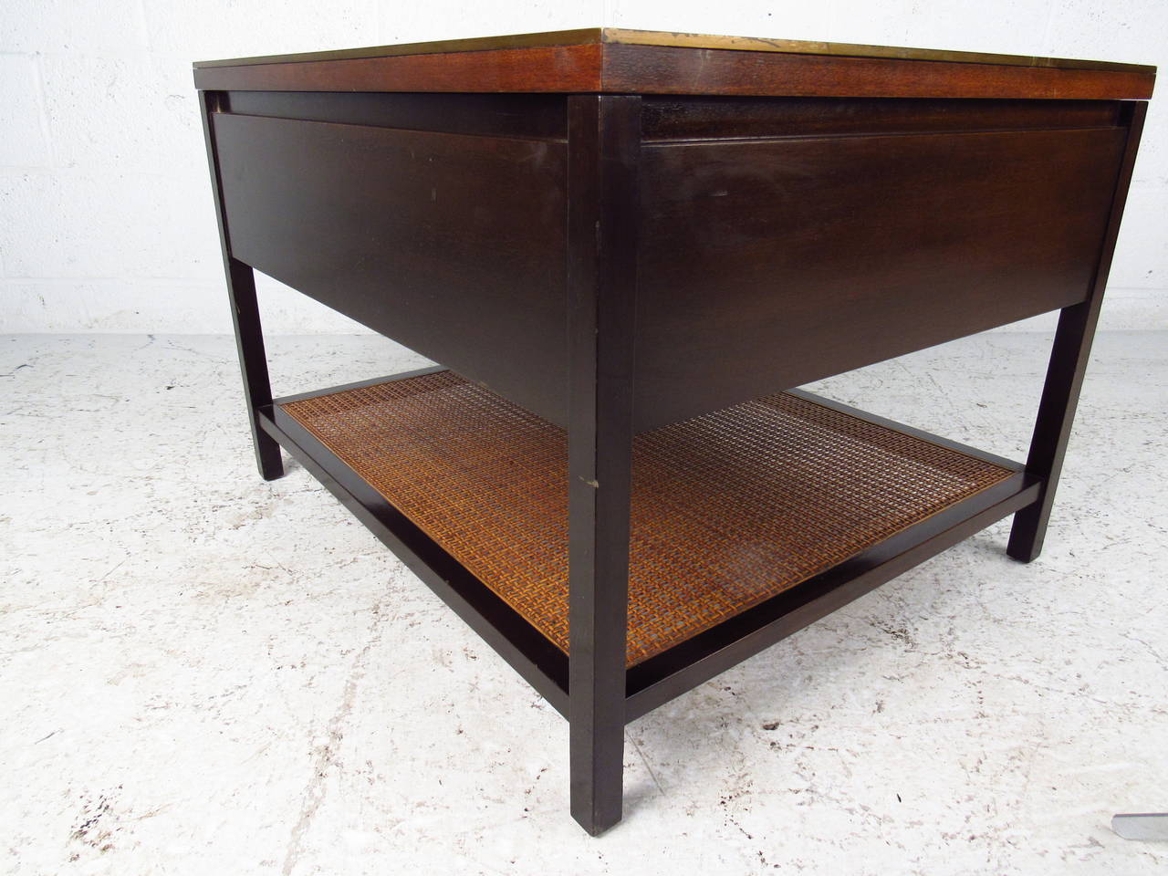 American Mid-Century Paul McCobb End Table for Calvin Group For Sale