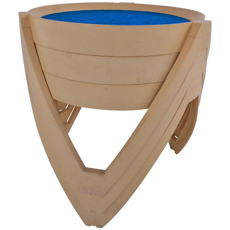 Outdoor Nesting Tables 39