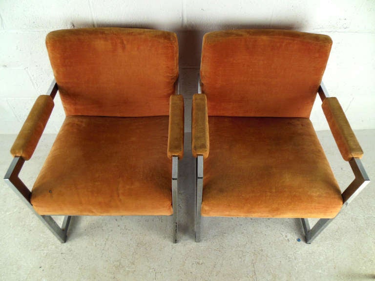 Mid-20th Century Pair of Vintage Modern Armchairs