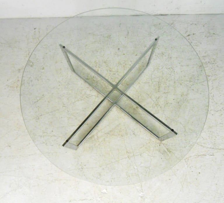 Mid-20th Century Mid-Century Modern Chrome And Glass Cocktail Table