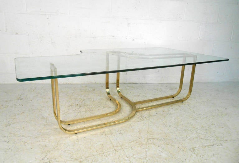 Mid-Century Modern Brass And Glass Coffee Table 2