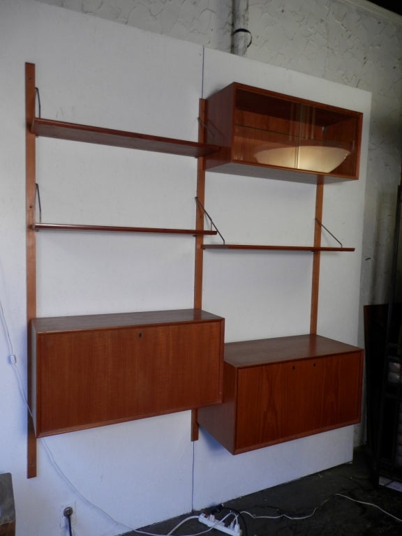 Vintage Danish Modern Modular Shelving Unit 4