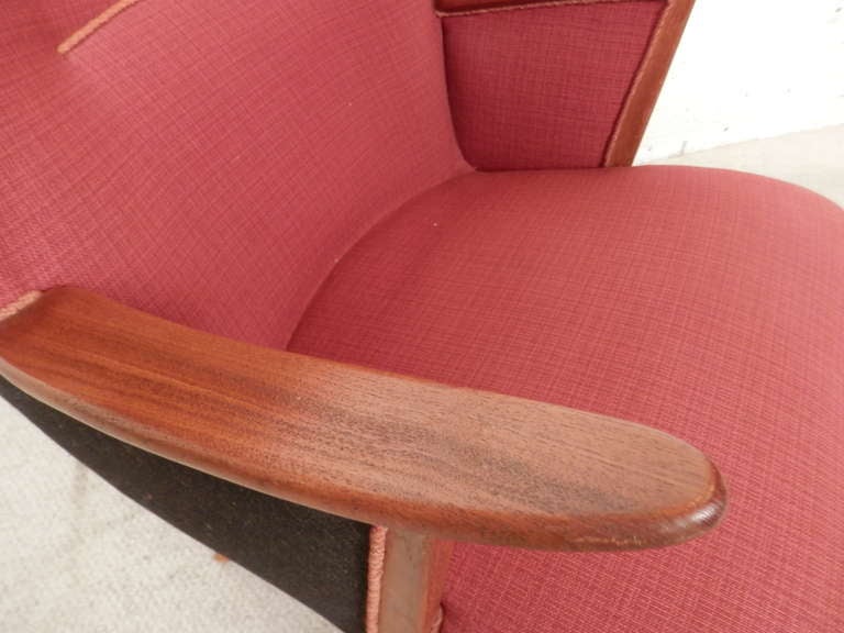 Mid-20th Century Hans Wegner Inspired Vintage Modern Wing Back Chair