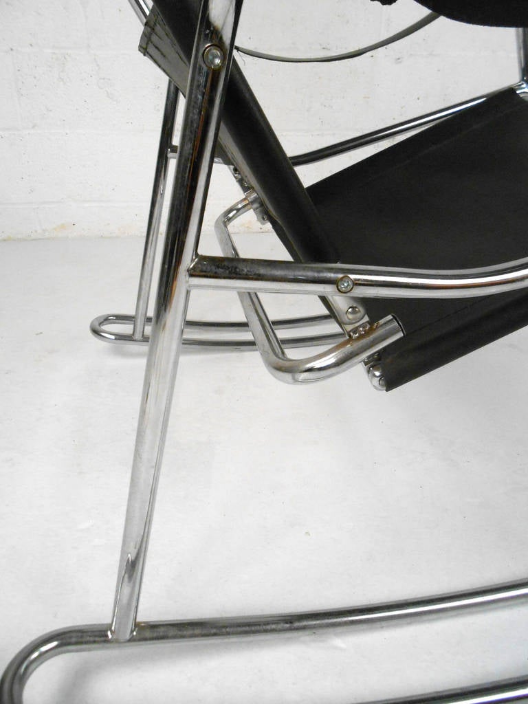 Mid-Century Modern Wassily Style Leather Strap and Chrome Rocking Chair In Good Condition In Brooklyn, NY