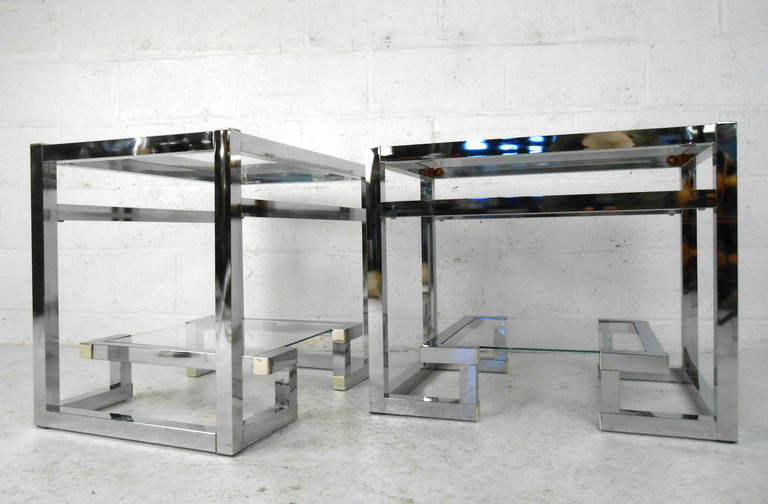 Mid-Century Modern Baughman Style Chrome and Glass End Tables In Good Condition For Sale In Brooklyn, NY