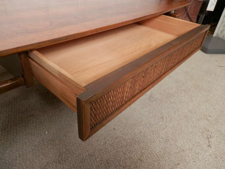 Mid-Century Modern Coffee Table w/ Drawer By Lane 1