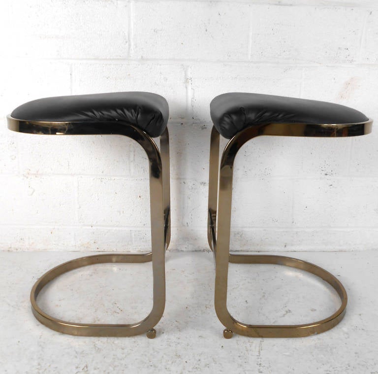 Pair Unique Mid-Century Modern Style Designer Cantilever Stools In Good Condition In Brooklyn, NY
