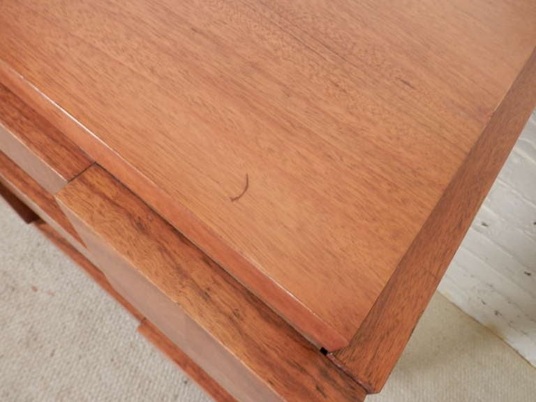 Brutalist Style Nine Drawer Dresser By Lane In Excellent Condition In Brooklyn, NY