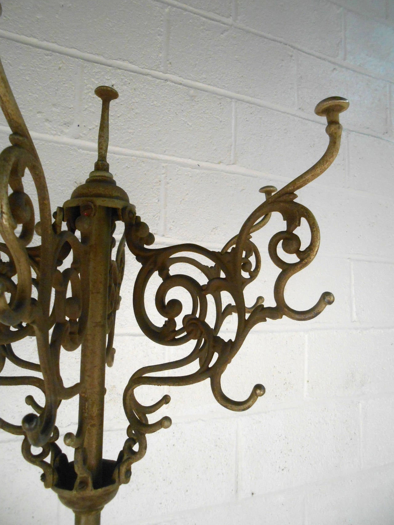 Unique Victorian Style Cast Iron Coat & Hat Rack In Good Condition In Brooklyn, NY