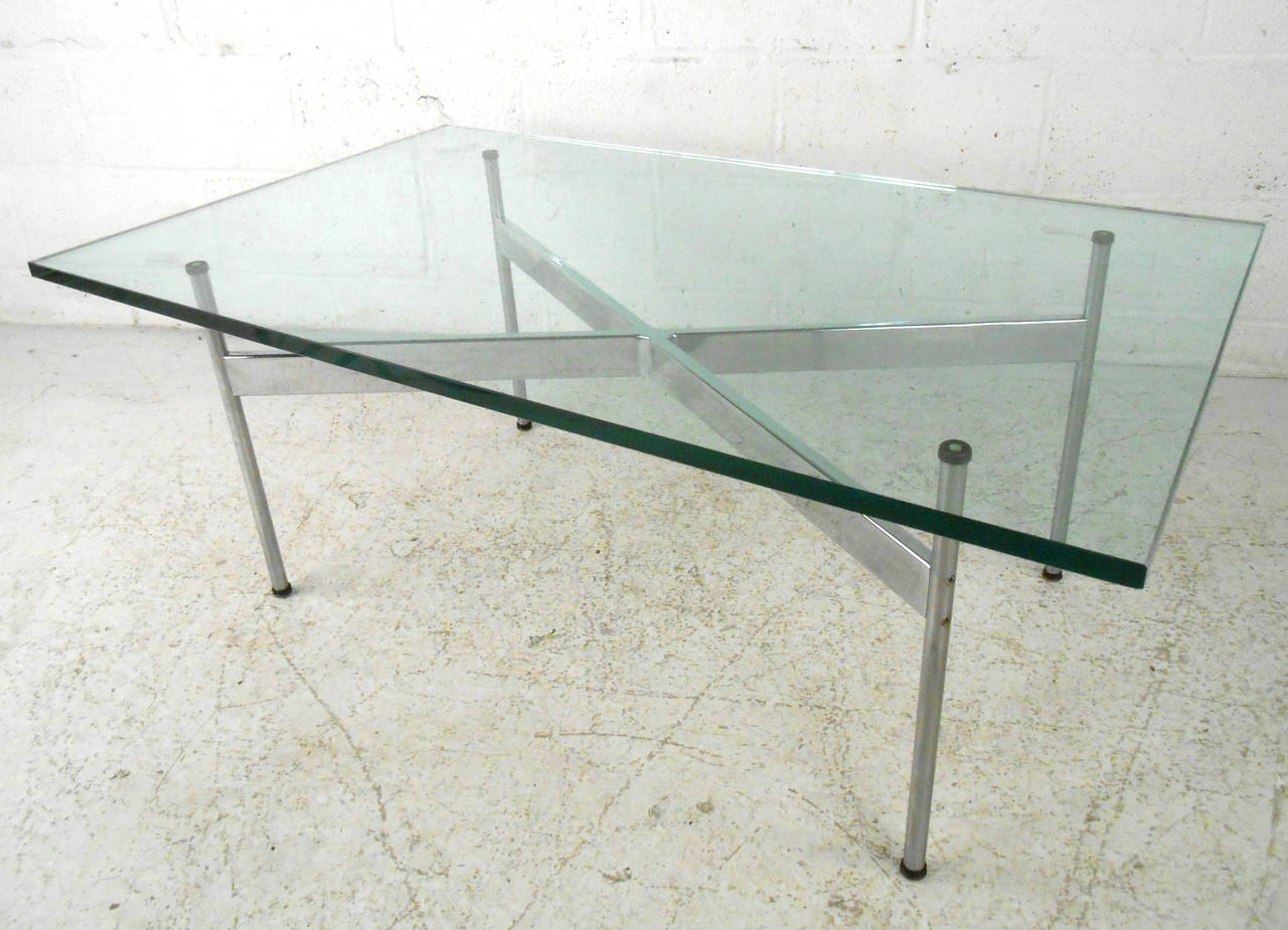 Mid-Century Modern Chrome and Glass Coffee Table for Laverne International 1
