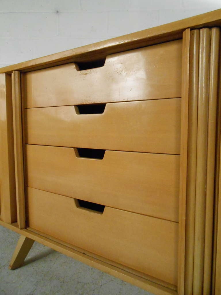 Vintage Modern Bedroom Dresser after Paul Laszlo In Good Condition In Brooklyn, NY