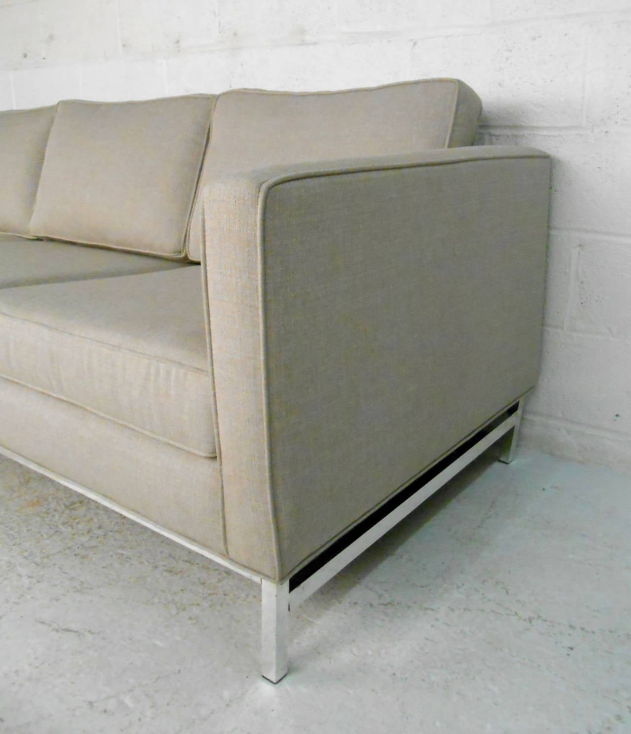 Mid-20th Century Mid-Century Modern Sofa after Florence Knoll