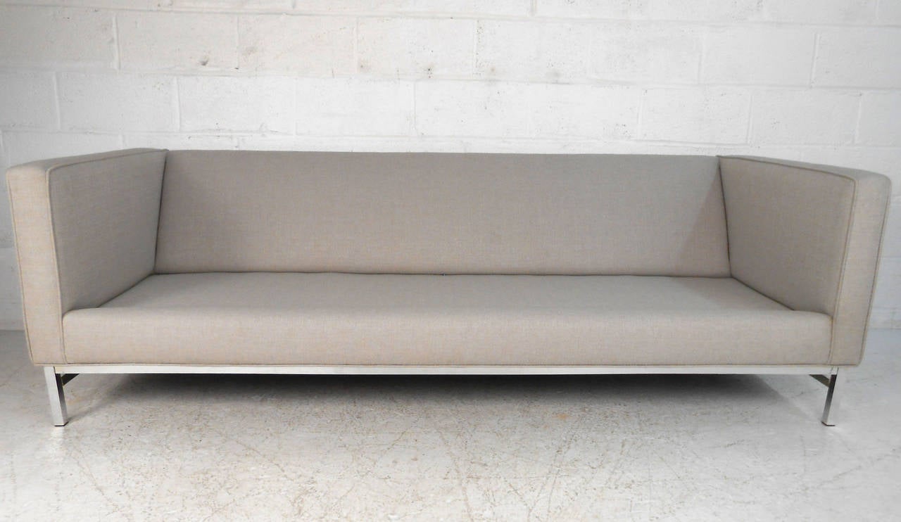 Mid-Century Modern Sofa after Florence Knoll 1