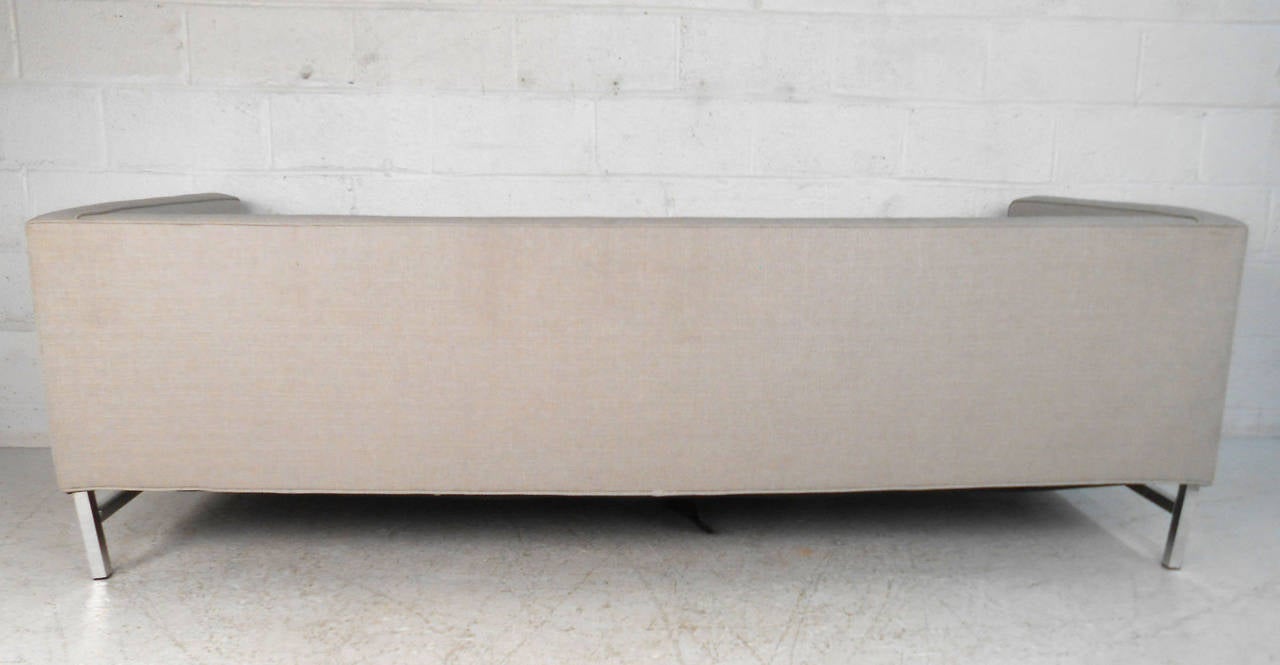 Mid-Century Modern Sofa after Florence Knoll 2