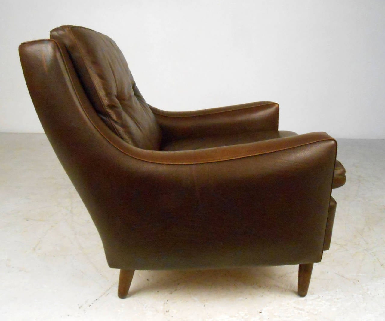 mid century modern leather club chair