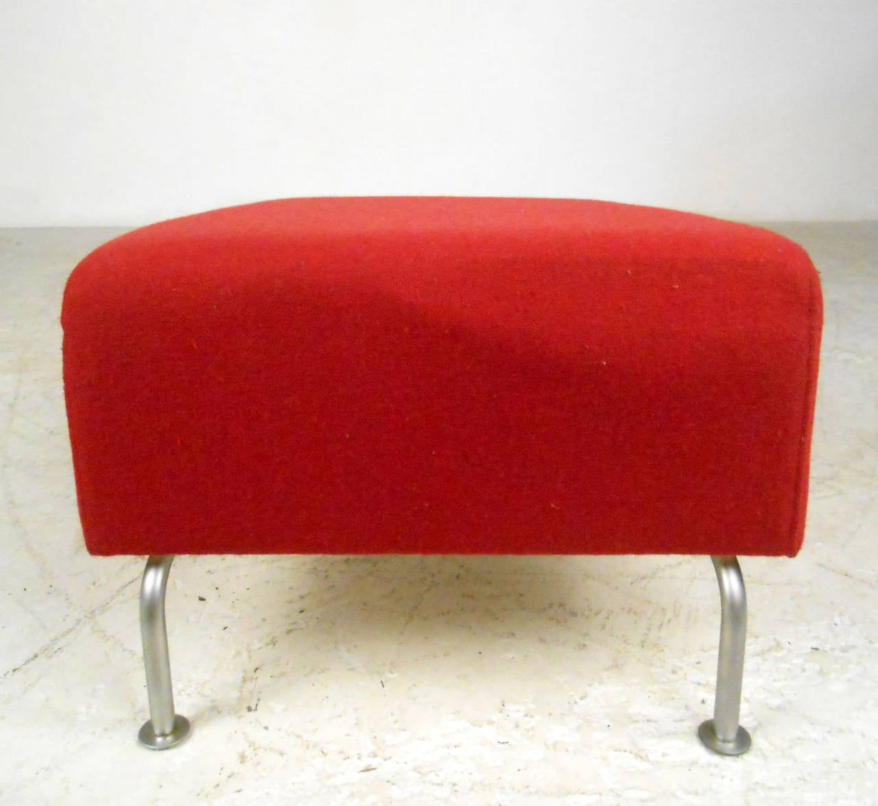 Mid-Century Modern Wegner Style Danish Lounge Chair With Ottoman 3