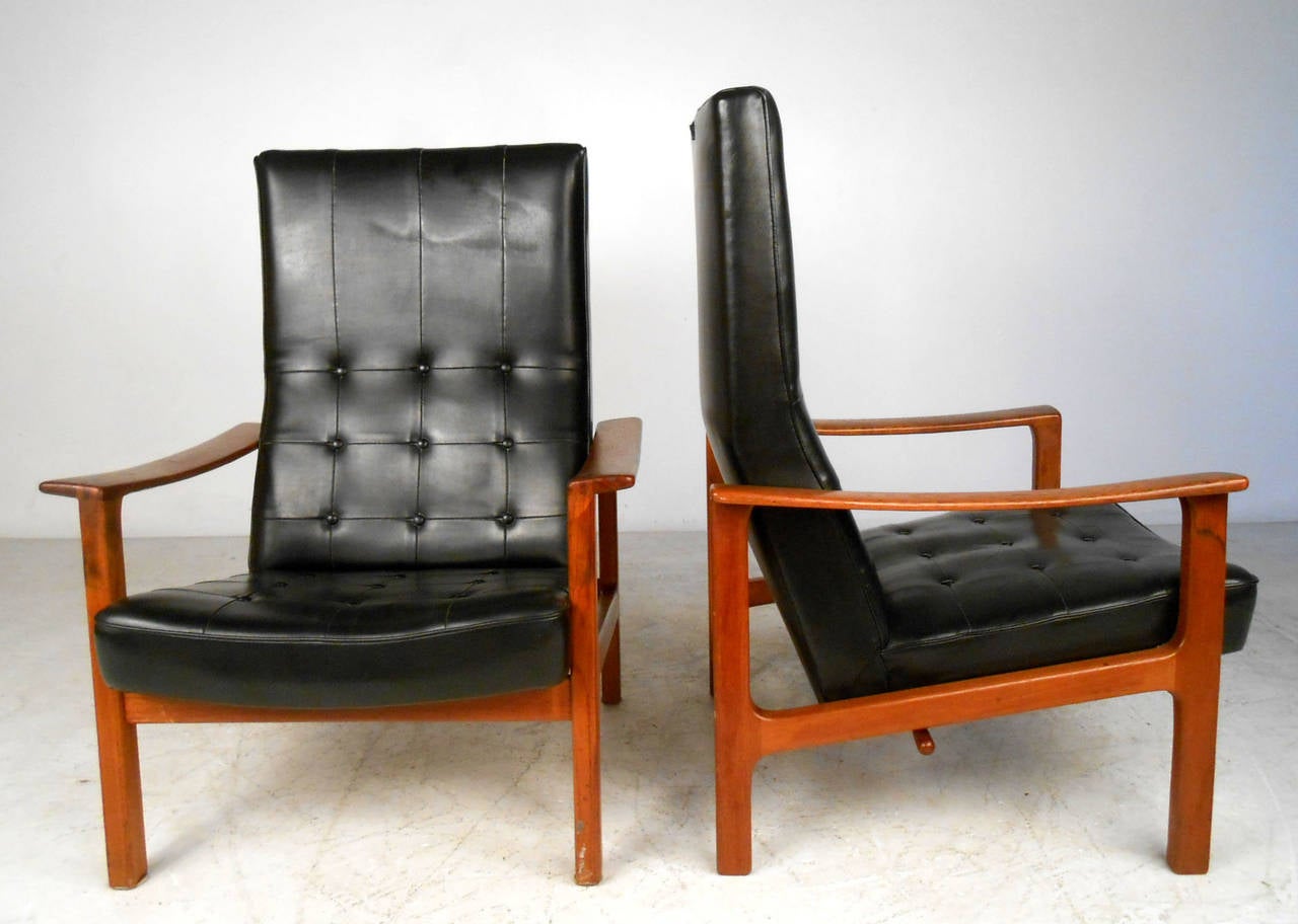Swedish Pair of Bröderna Andersson Lounge Chairs For Sale