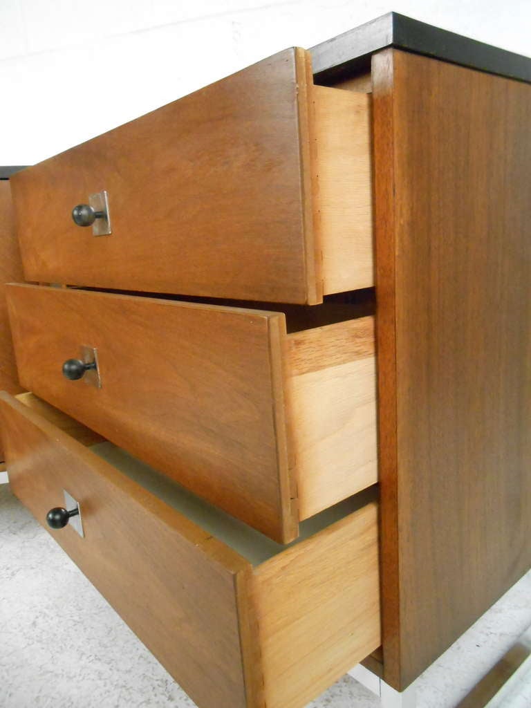 thomasville mid century dresser