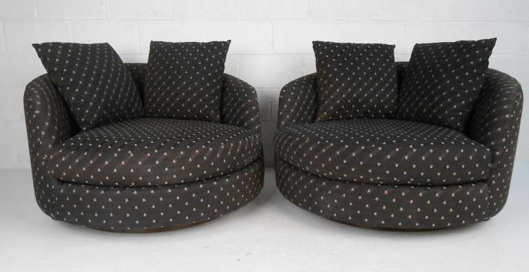 Pair of Circular Lounge Chairs at 1stdibs