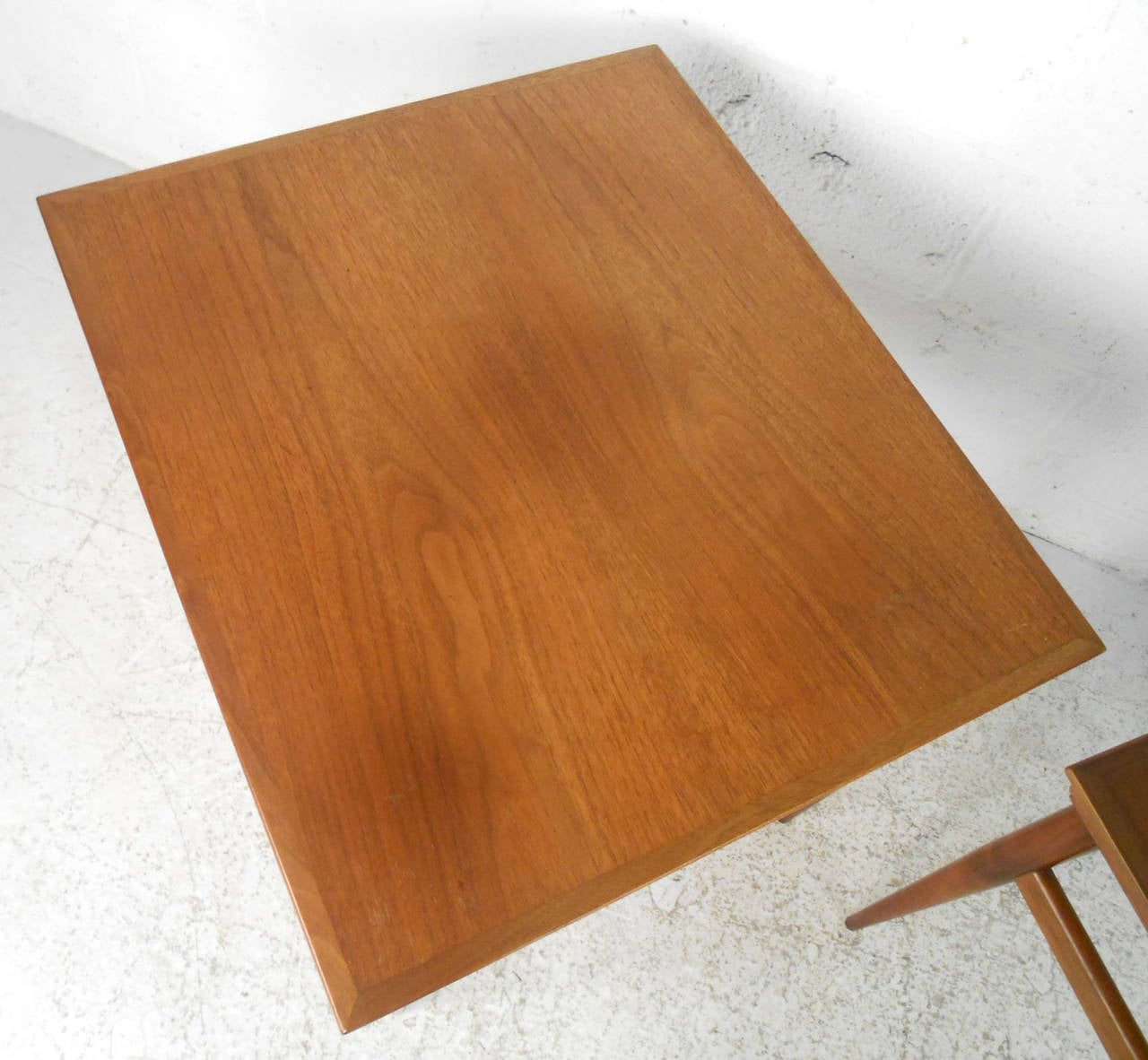 Set of Mid-Century Modern Nesting Tables by Heritage In Good Condition In Brooklyn, NY