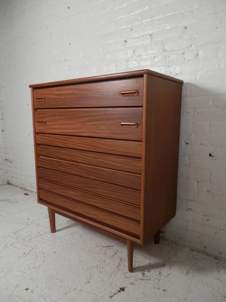 stanley furniture 5 drawer dresser