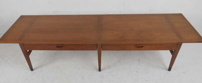 Mid-Century Modern American of Martinsville Coffee Table