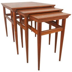 Set of Mid-Century Modern Nesting Tables by Heritage