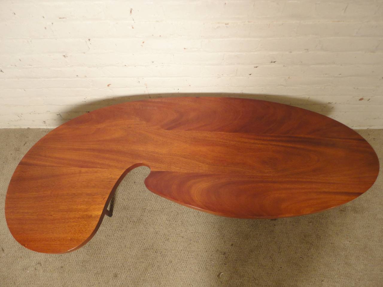 Wild Mid-Century Kidney Coffee Table In Excellent Condition In Brooklyn, NY