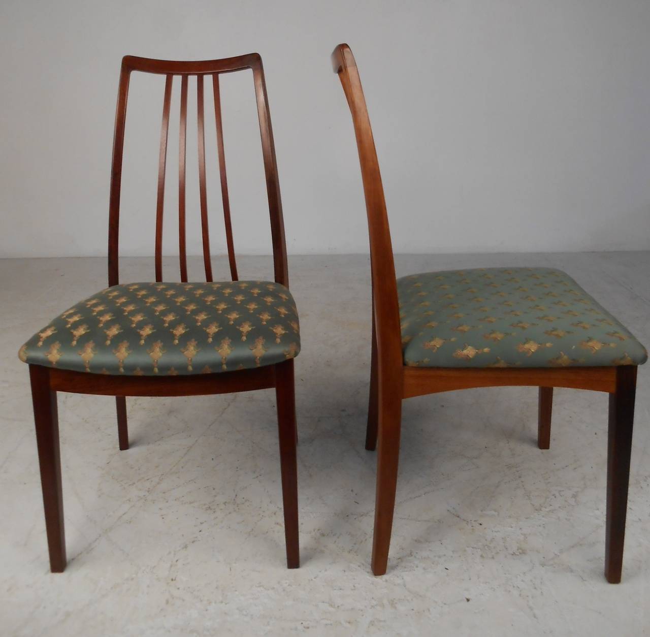 Omann Jun, Esstisch und Stühle aus Rosenholz, ca. 1959 im Angebot 4