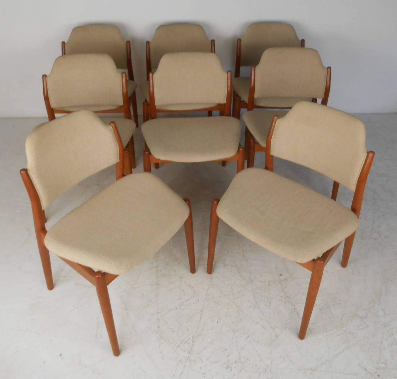  Arne Vodder Teak Dining Set with Eight Chairs for Sibast In Good Condition For Sale In Brooklyn, NY