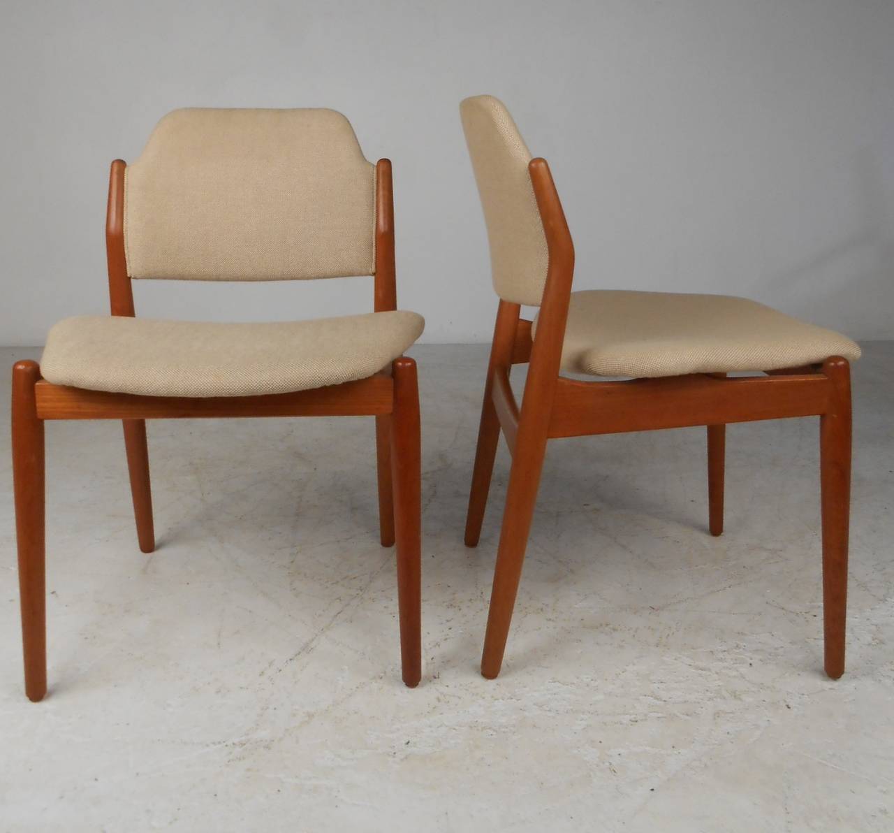 Upholstery  Arne Vodder Teak Dining Set with Eight Chairs for Sibast For Sale