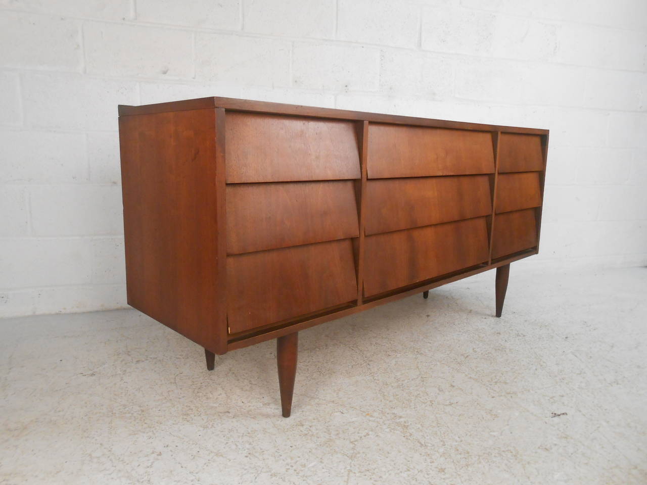 ward furniture dresser