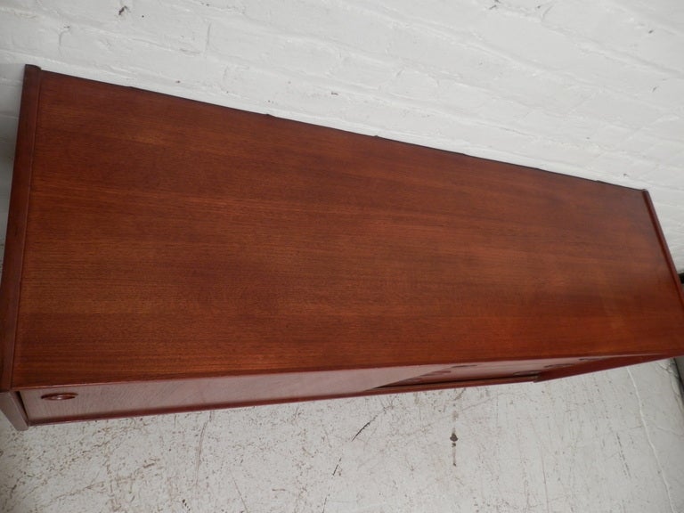 Vintage Danish Teak Cabinet In Good Condition In Brooklyn, NY