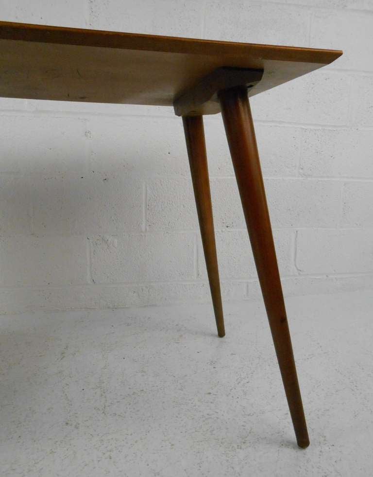 Planner Group Writing Desk by Paul McCobb In Good Condition In Brooklyn, NY