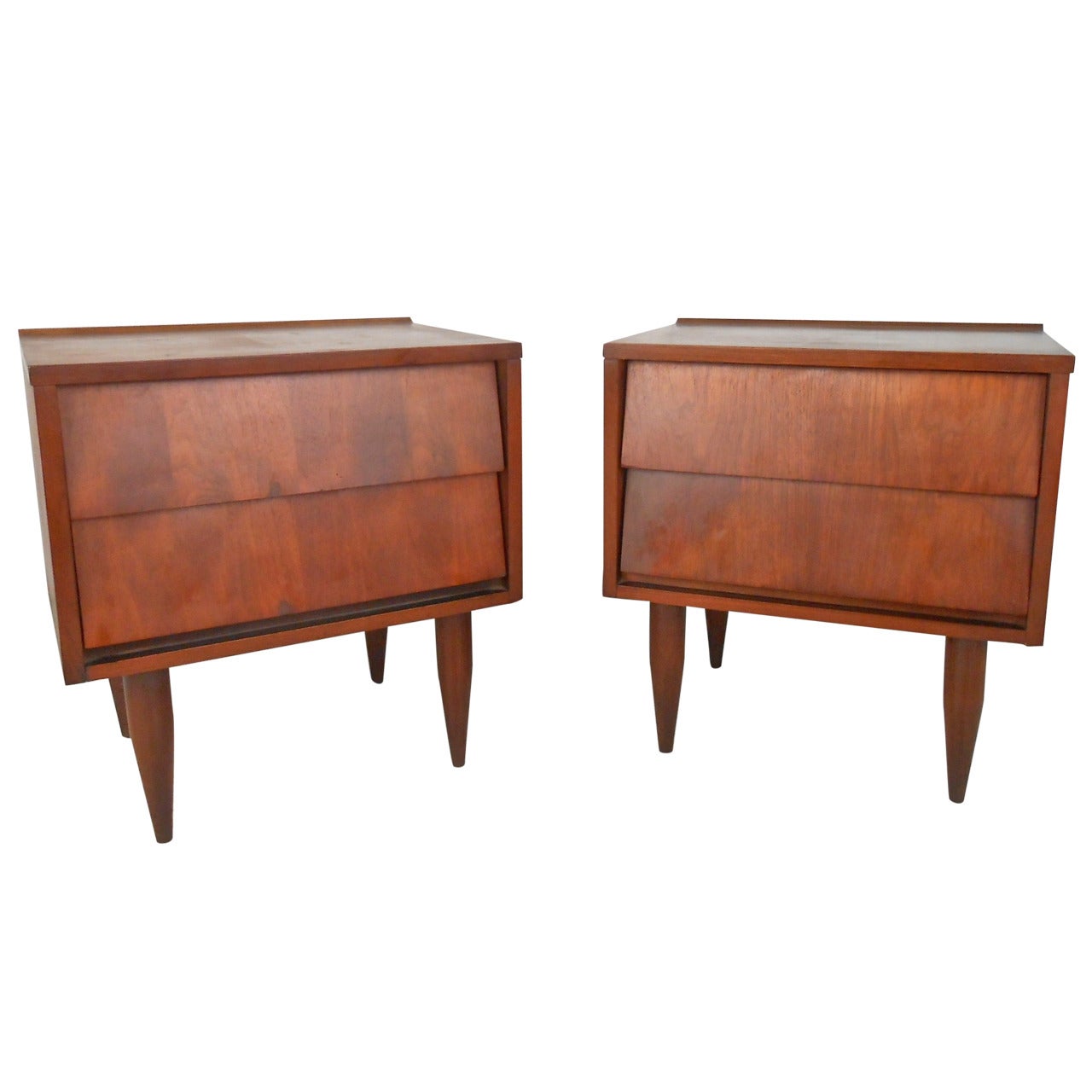 Pair Md-Century Modern Louvered Drawer Walnut Nightstands